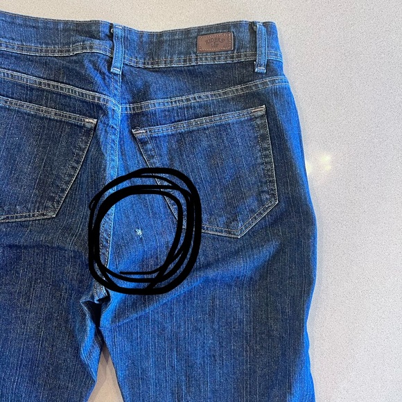 Riders by Lee Women's Dark Blue Straight Leg Jeans Sz 10M Hole by back pocket - Picture 2 of 9
